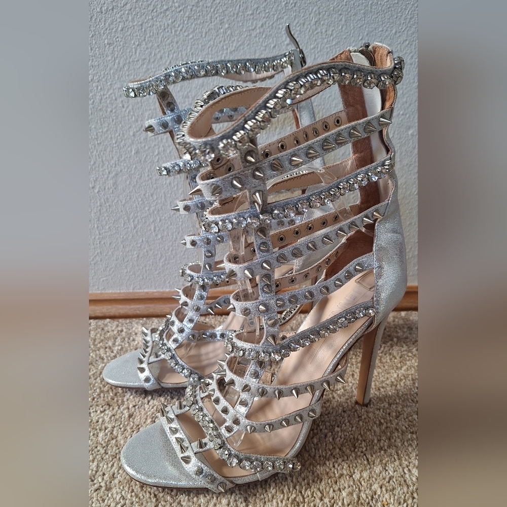 NWOT JENNIFER LE Razor Silver Caged Heel Zip Austrian Crystals Size 39